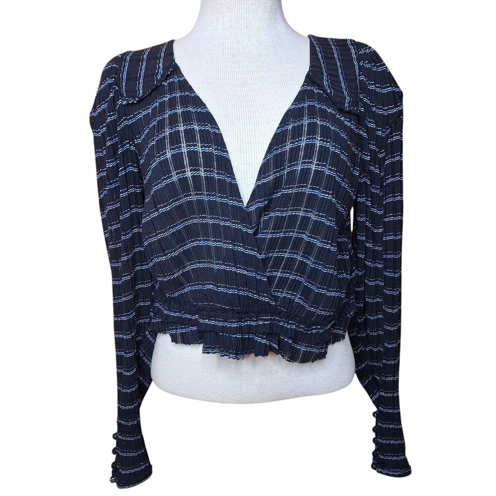Free People Girlfriend combo top striped seer sucker puff sleeve v neck blouse - Picture 2 of 7
